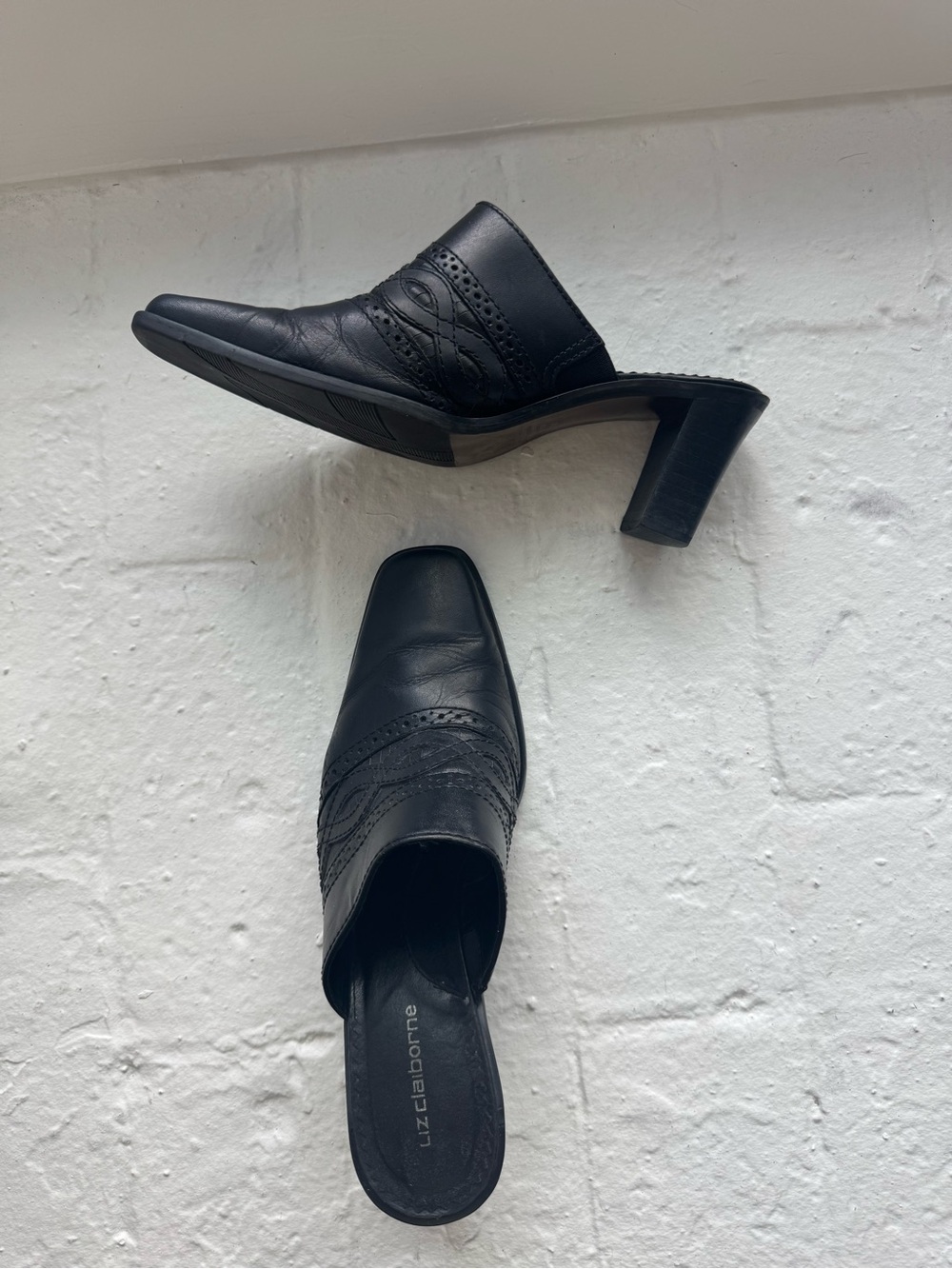 Vintage 90s Liz Claiborne Black Leather Slip-On Heel Mules